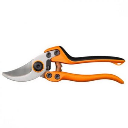 Особенности профессиональных секаторов Fiskars