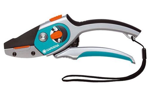 Секатор Gardena с наковаленкою Comfort 8793