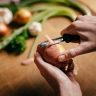 Набір кухонних ножів для овочів Fiskars Essential 3шт (1065600) - фото 3