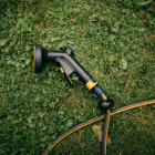 Багатофункціональний пістолет-розпилювач Fiskars регульований (1070836) - фото 4