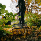 Лопата-граблі для листя Fiskars Ergonomic (1077116) - фото 5